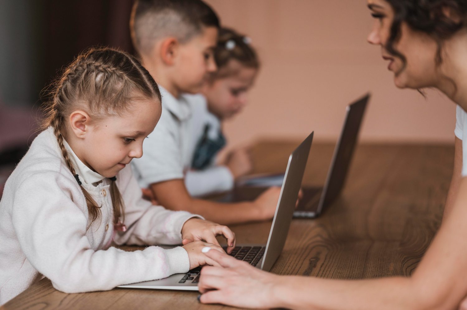 Cómo una institución educativa puede mejorar sus comunicaciones